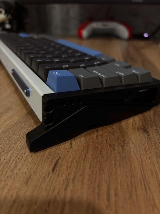 Продам iqunix ez63