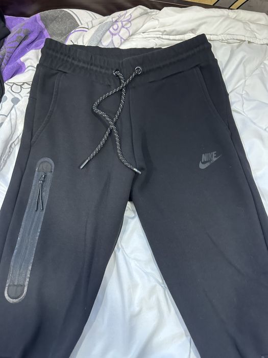 Дамски nike tech fleece.