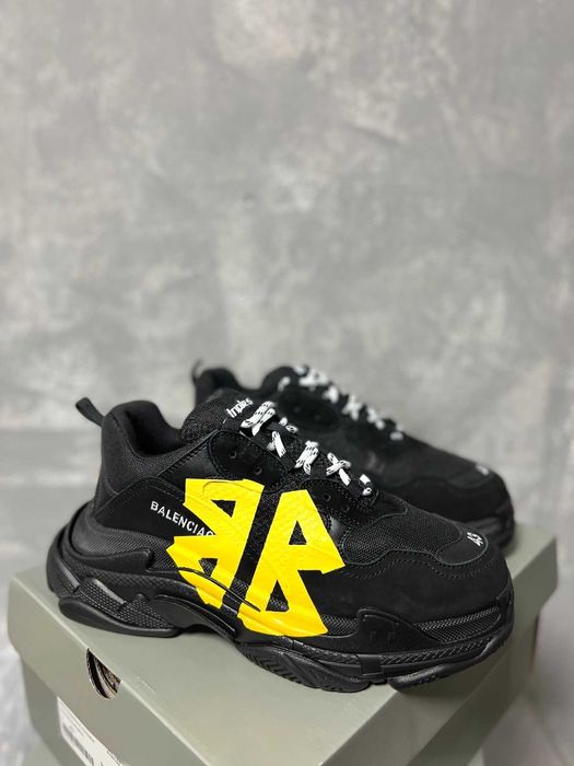 Adidasi Balenciaga Triple S Calitate Premium