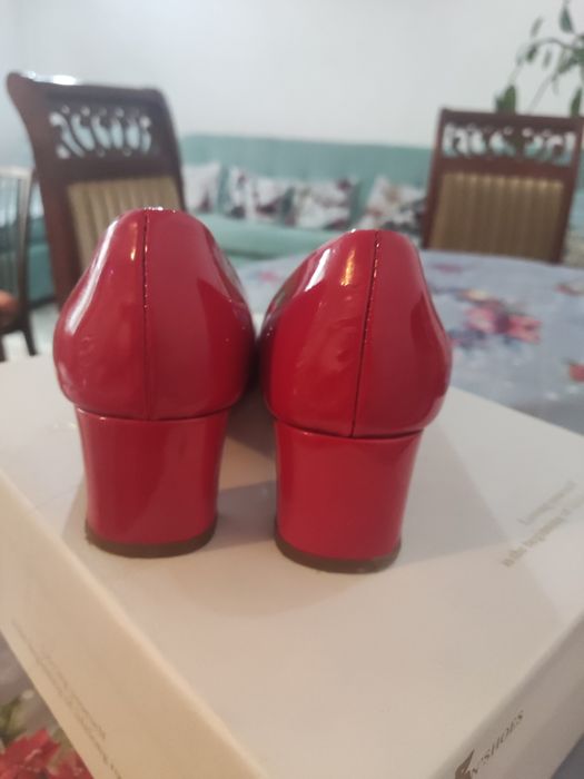 Италия туфли 37 размер.