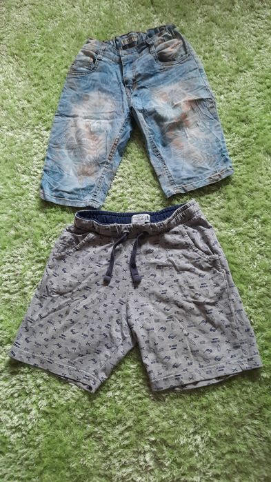 Vand pantaloni scurti copii