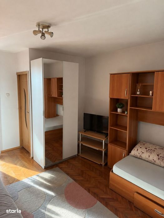 Garsoniera 28 mp - zona Circumvalatiunii Timisoara