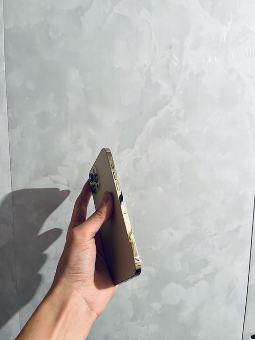 Продам срочно iPhone 12 Pro Max 128gb