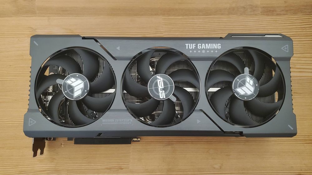 Видеокарта Rx 7900xt 20gb Asus tuf