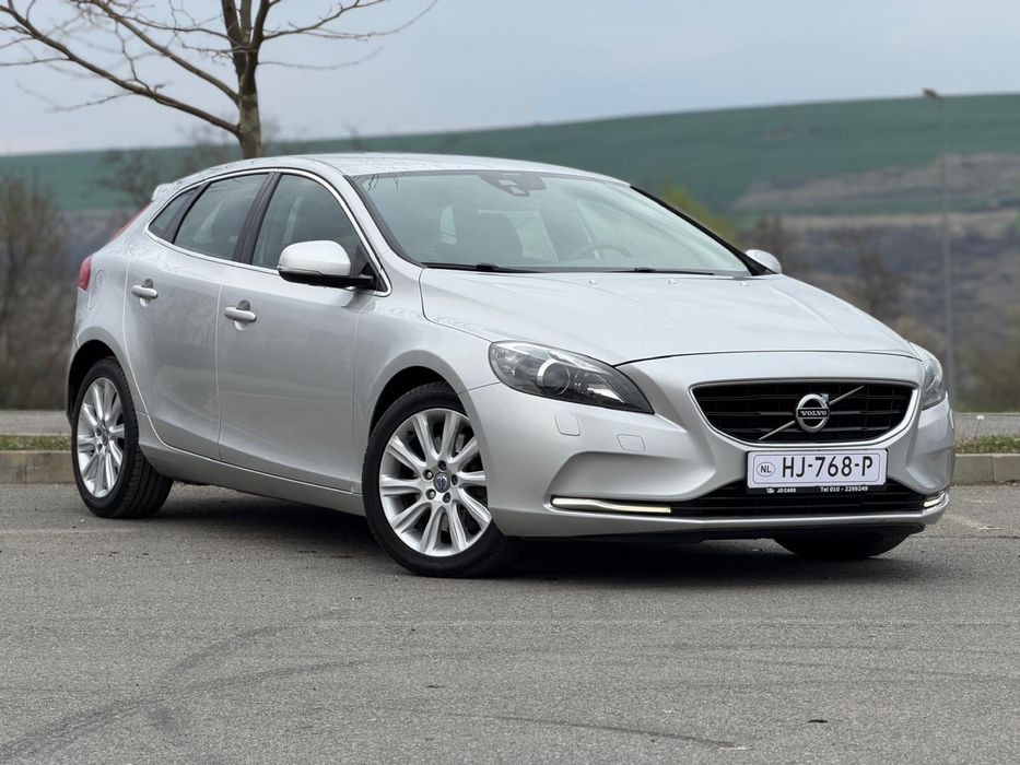 VOLVO V40 2013 — imagine 2