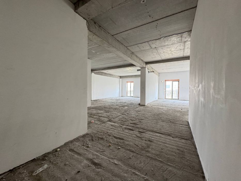 Продается 4/4/10 Жк Казахстан в центре