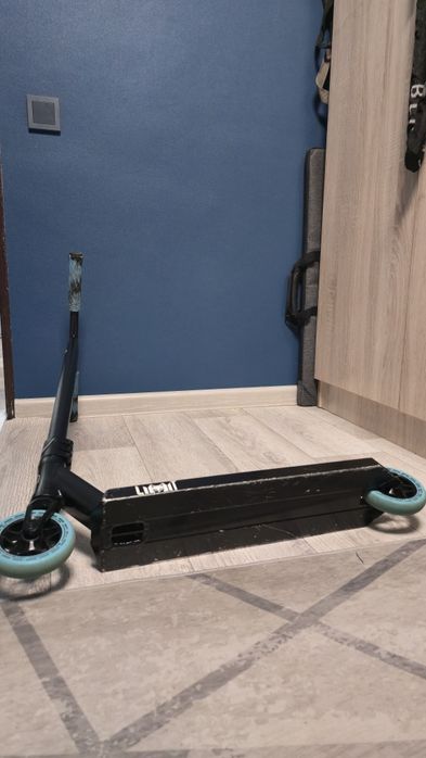 Трюковой самокат Limit lmt01 az