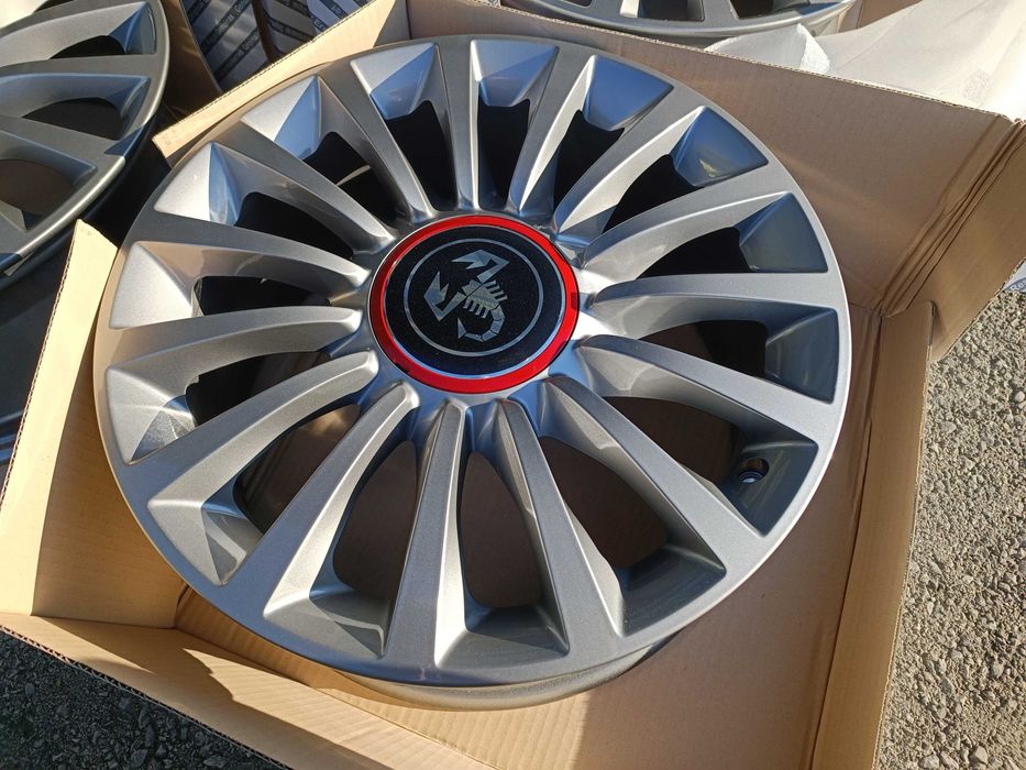 Оригинални джанти 17 цола 5 98 за Fiat 500L