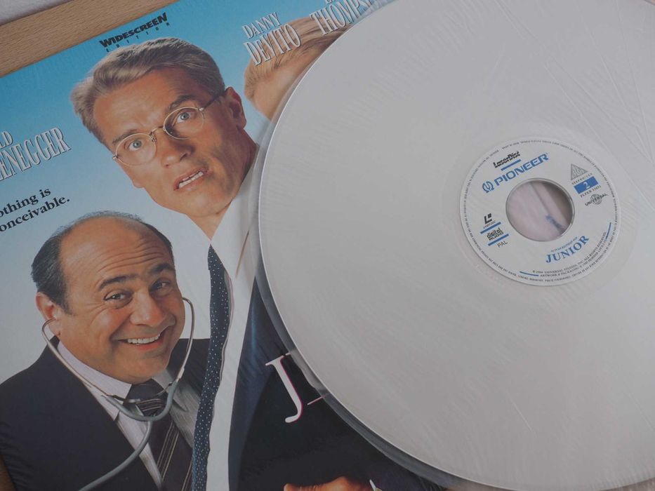 Filme pe Laser Disc: Batman, Junior, Indiana Jones - video disc retro