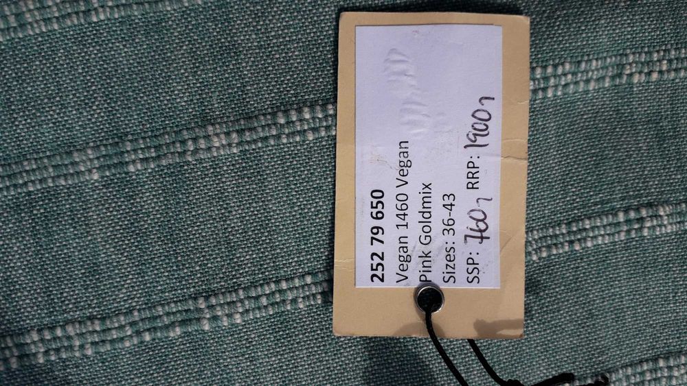 Ghete/Bocanci noi Dr Martens 1460 Vegan Pink Goldmix marimea 37