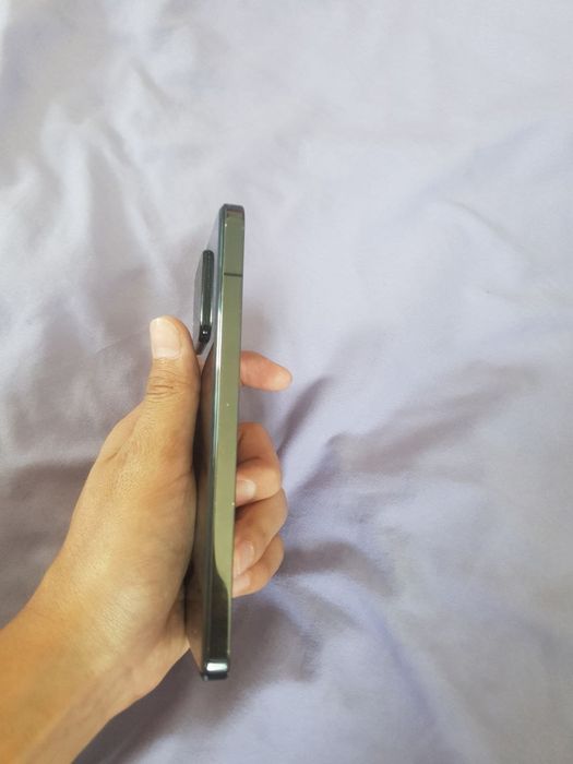 Xiaomi 13 срочно!!!