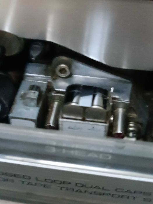 Продам  кассетный магнитофон.