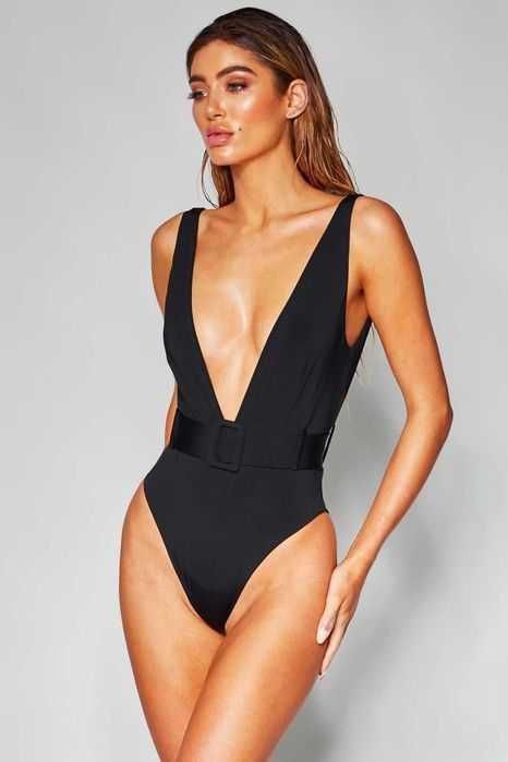 Costum de baie Nou + accesorii