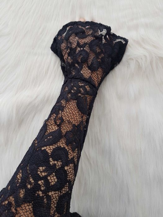 Дамска дантелена рокля размер С