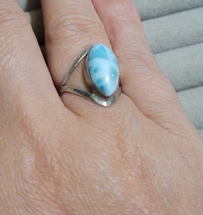 Inel vintage din argint cu Larimar caboșon oval