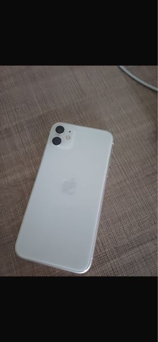Айфон 11 обменяю