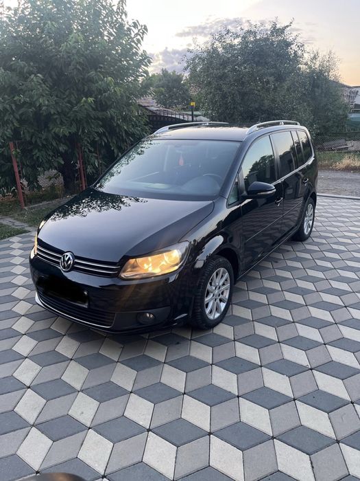 VW Touran•2.0 TDI•2012
