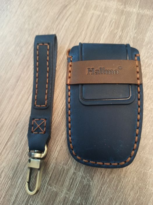 Кожен калъф за ключ BMW
E93 M2 M3 F10 F20 F25 F30 F31 F34 X3 X4 E90