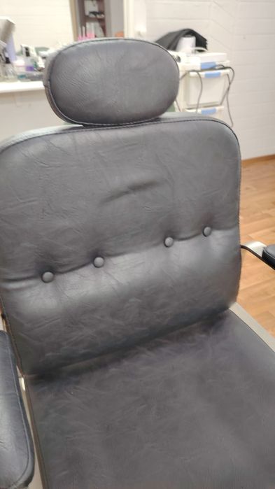 Кресло парикмахерское