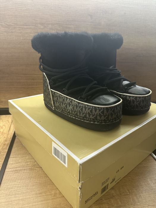 Дамски апрески Michael Kors