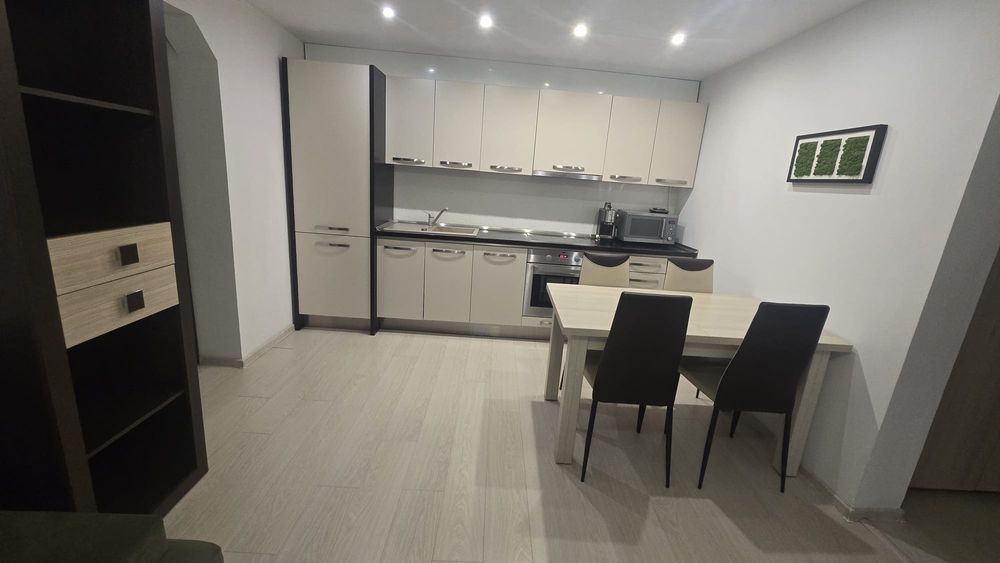 Inchiriez apartament 3 camere zona TBC