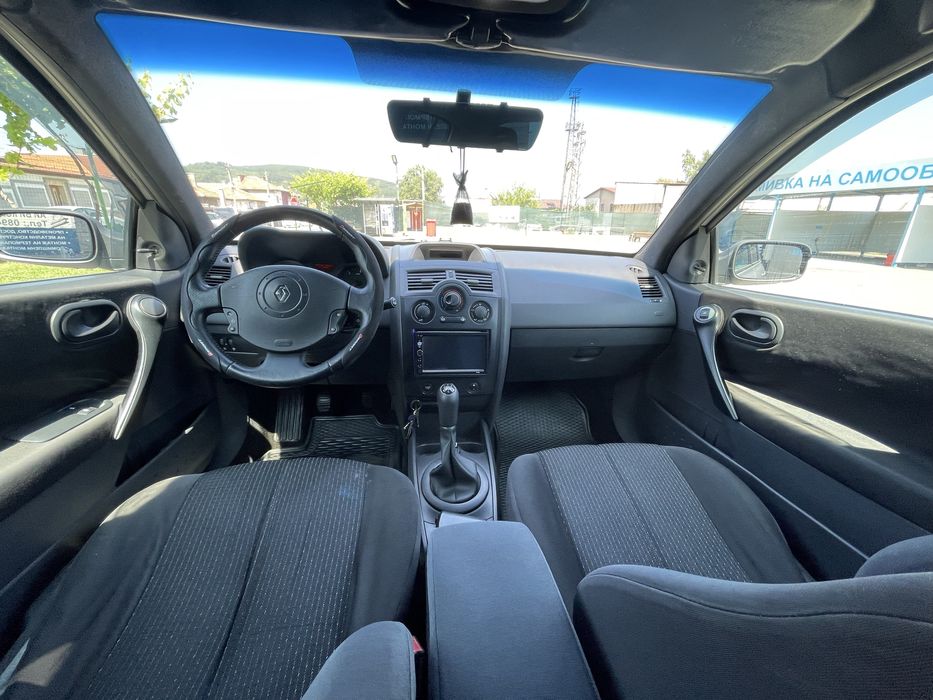 Рено меган 1.5 dci  с камера предна задна обслужено  1300евро