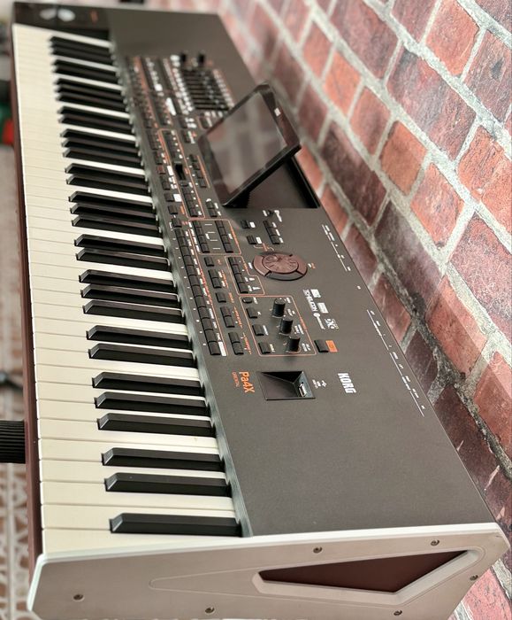 Korg Pa4X Oriental 76 Keys!