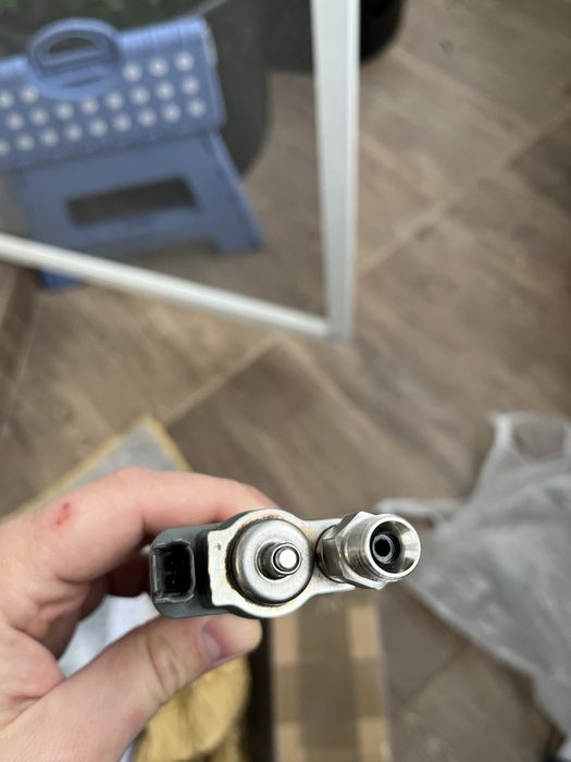 BMW бензинова дюза N53 N43 директно впръскване