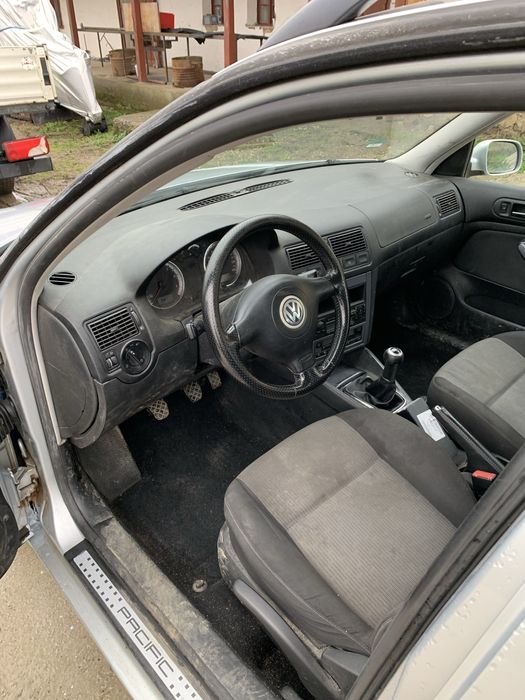 VW Glof 4 în stare bună