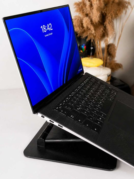 Laptop Dell XPS 9500 i7-10750H 16GB DDR4 256GB SSD GTX 1650Ti