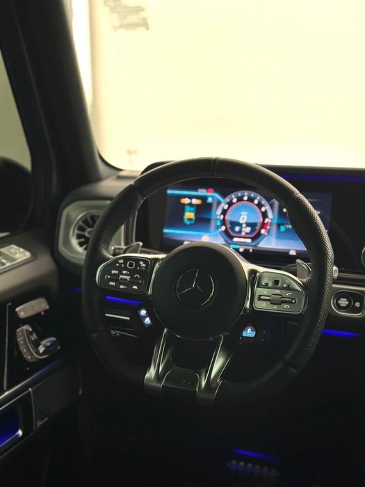 Bugun sotuvimizda Mercedes Benz G63