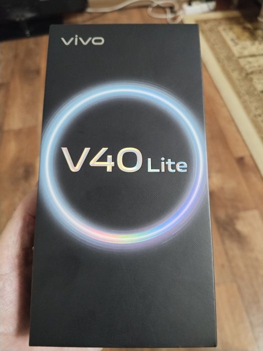 Продам телефон Vivo V40 Lite