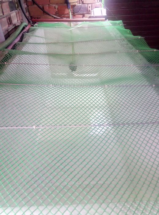 Вана за риба с желязна конструкция