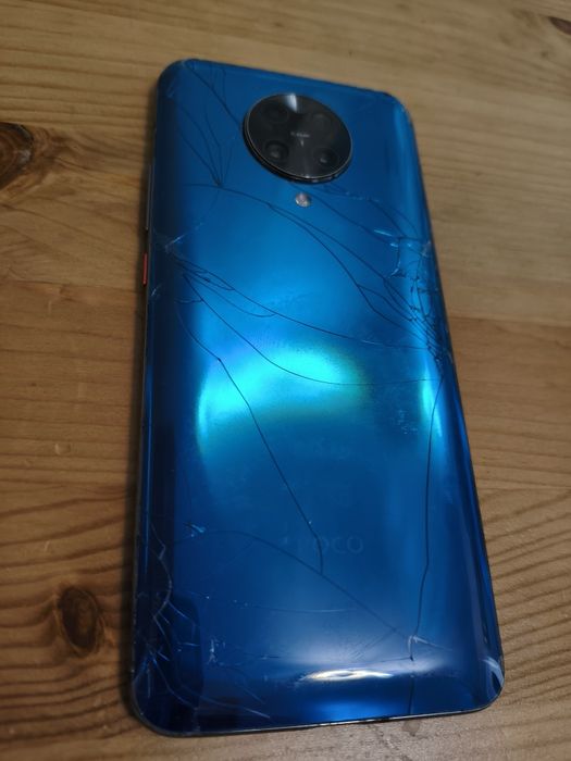 Телефон Poco F2 Pro