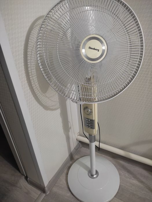 Напольный вентилятор Elenberg