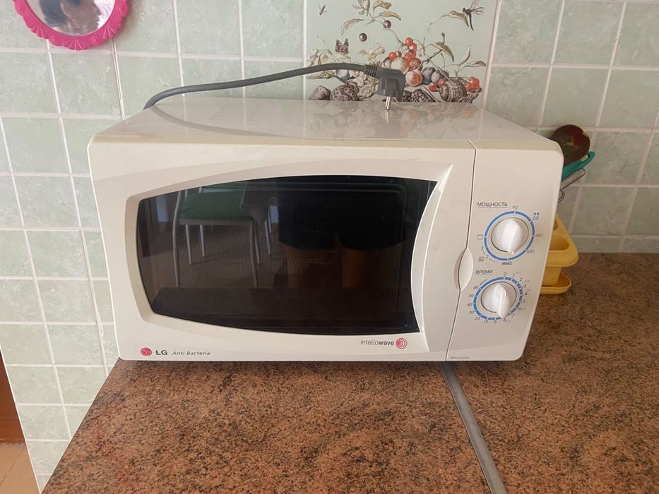 Микроволновка LG
