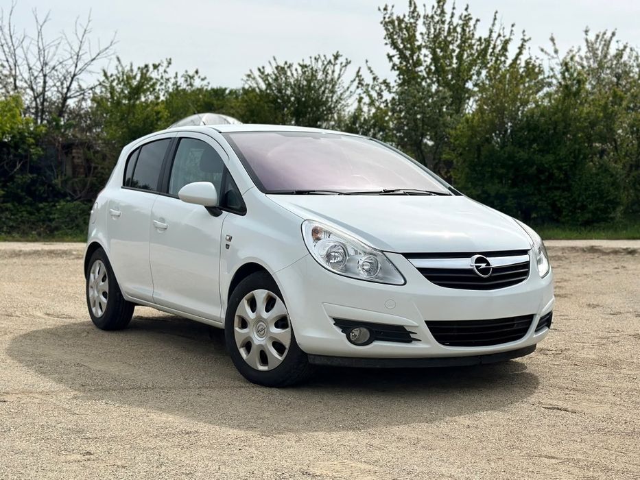 Opel Corsa D 2011