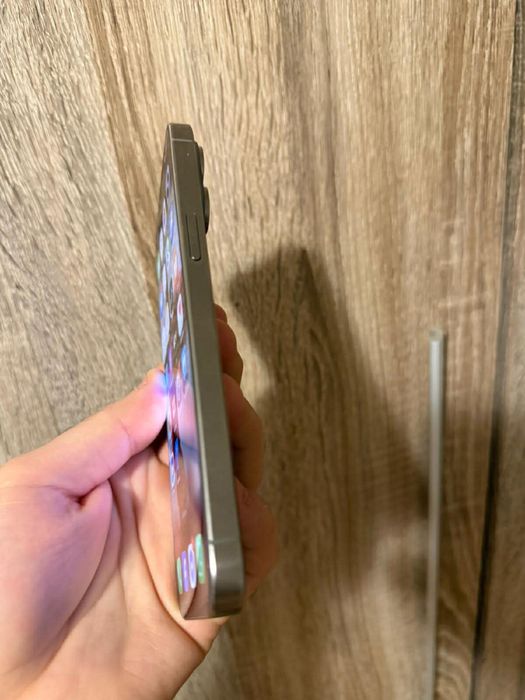 iPhone 15 pro max cutie factura