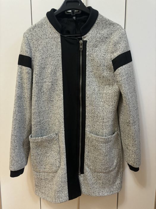 Продам пальто Naf Naf