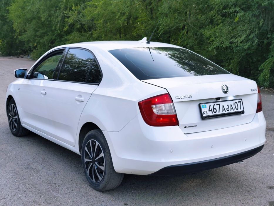 Продам Skoda Rapid на автомате