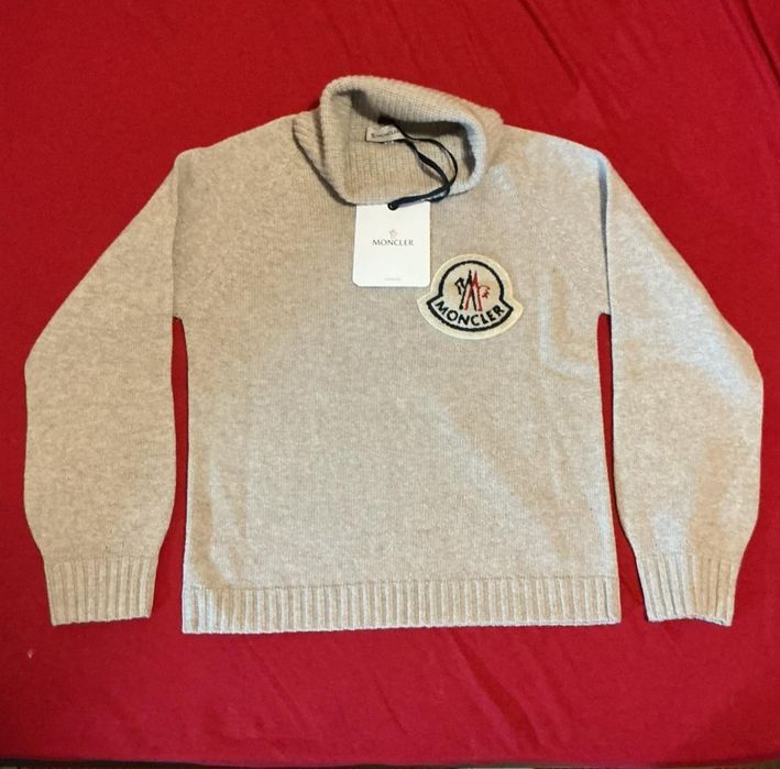 Bluza dama moncler cu guler înalt