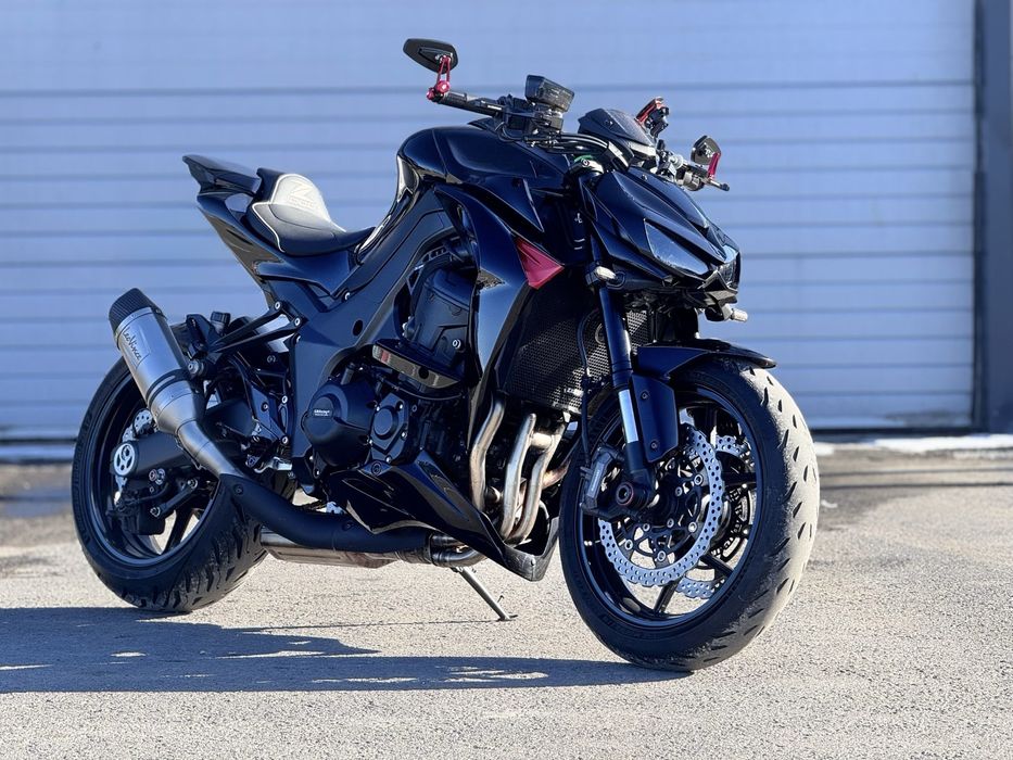 Kawasaki Z1000 – 2016 – Stare IMPECABILĂ - Ca noua!