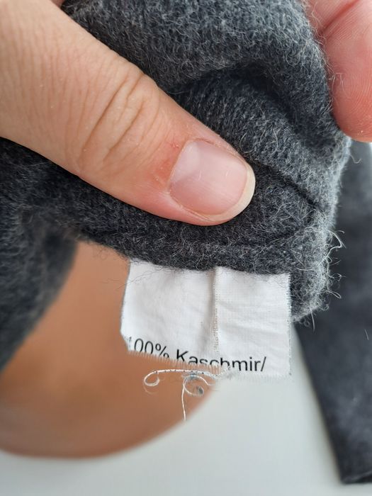 Pulover 100% cashmere