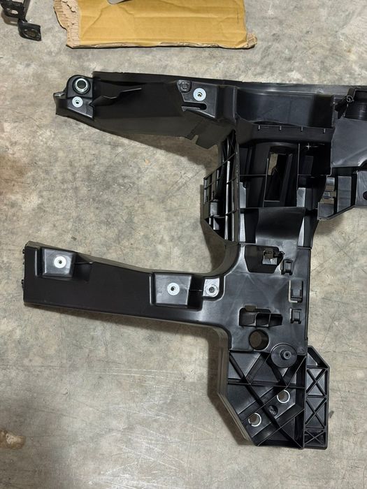 Панел Радиатор за Мерцедес Спринтер W907 / W906