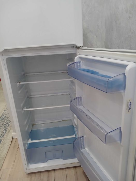 Продаю холодильник
