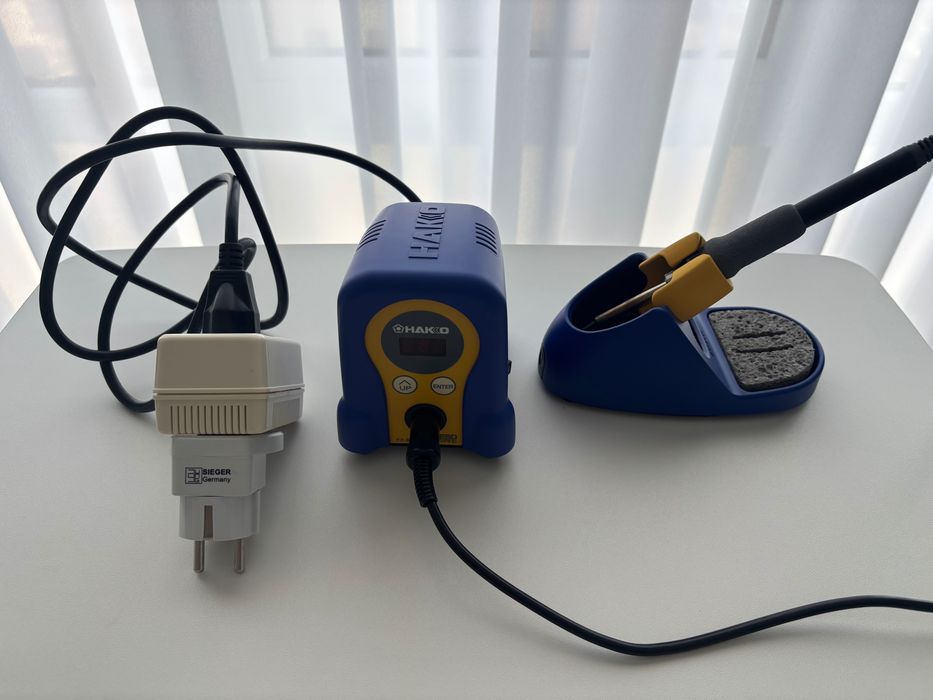 Statie de lipit Hakko FX-888D plus capete suplimentare, varianta US