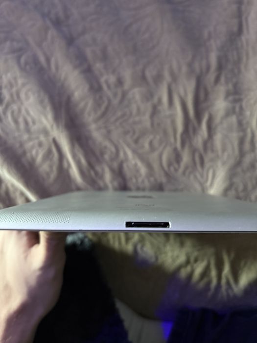 iPad 2 16 GB Wi‑Fi + 3G/4G – stare excelentă, baterie perfectă