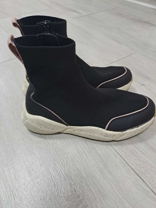 Боти за момиче Зара