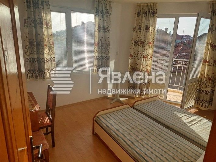 Продава се Тристаен апартамент в Поморие - 78 кв.м за 1334 €/кв.м - Снимка #1