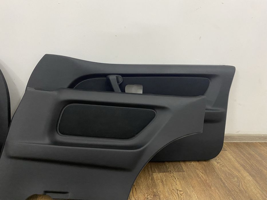 Дверные обшивки bmw e36